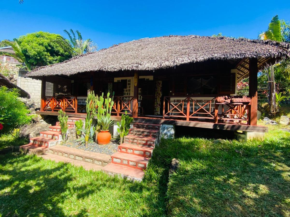 Tamarin Lodge Ampangorinana Bagian luar foto