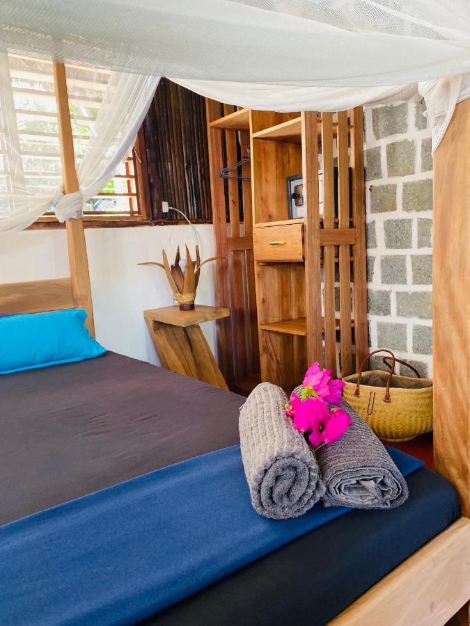Tamarin Lodge Ampangorinana Bagian luar foto